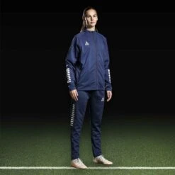 SELECT Monaco Training Jacket 26 SELECT Monaco Training Jacket -Select 12255776 610114 navy white 610110 navy white Training jacket pants Regular Fit Monaco v24 football model2